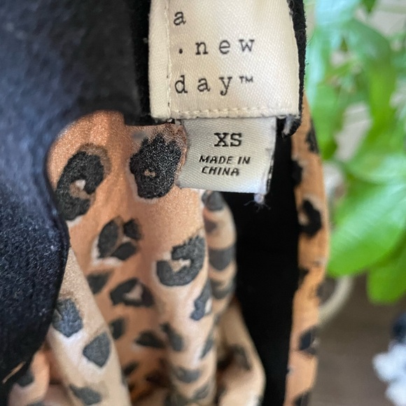 Cheetah Print MIDI Skirt Size XS - Picture 3 of 3